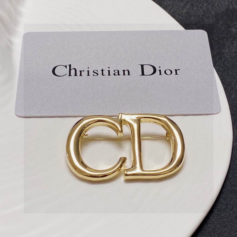 Dior Brooch 04lyr37